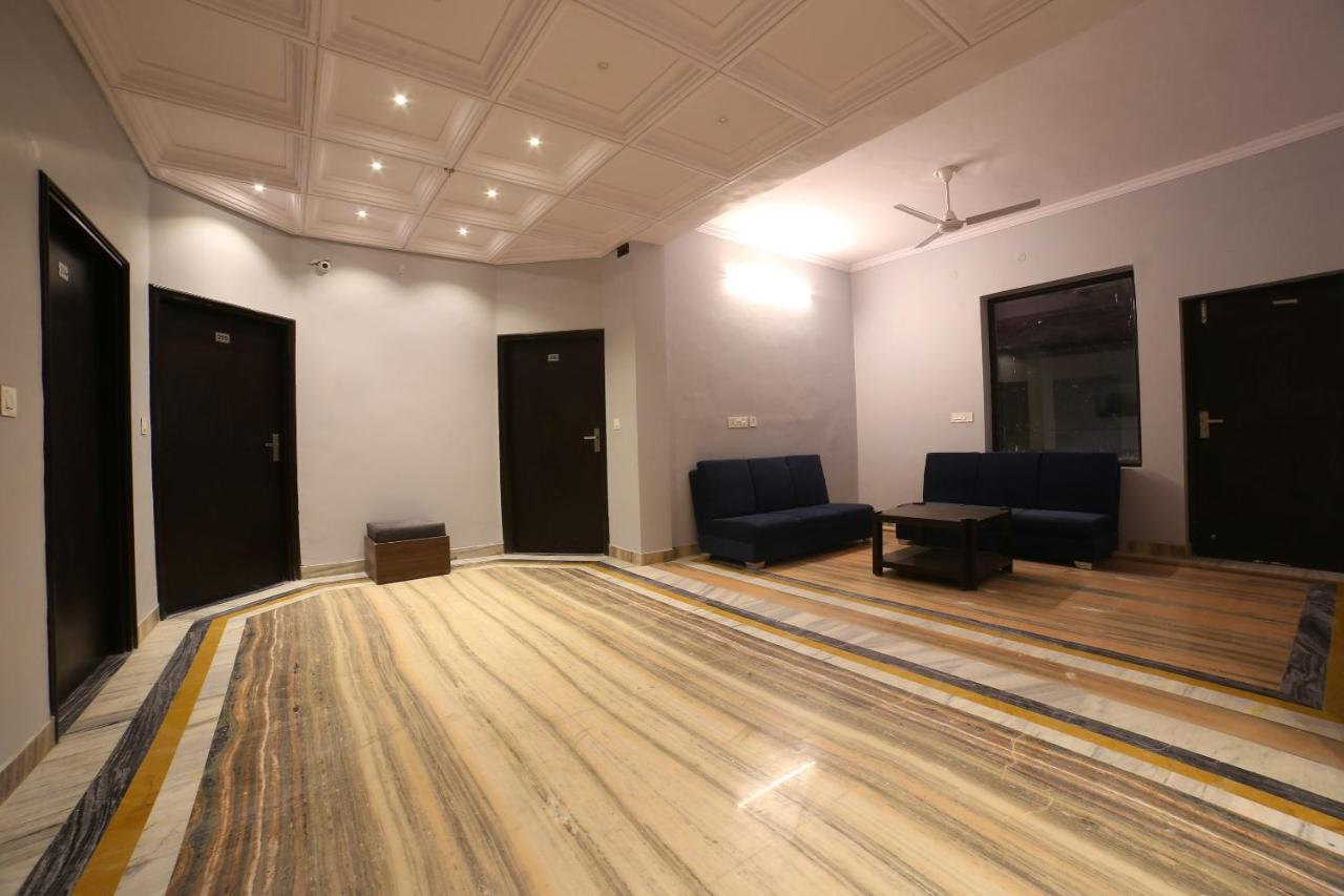 Oyo 16536 Hotel Vasko Τζαϊπούρ Εξωτερικό φωτογραφία